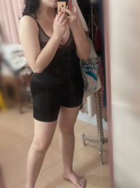 菲雅 163cm.60.E.28歲 微肉女生 豐滿的身材  大奶好配合 服務很主動哦   可無套  讓你