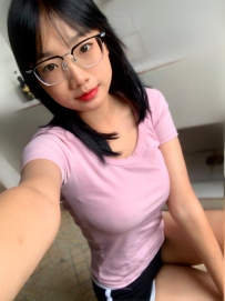 小念 158cm   C cup 20歲 單眼皮可愛妹妹  青春懵懂  第一次下海兼職 需要調教唷   不