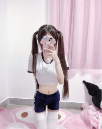 嘟嘟 155cm.Bcup.40kg.19歲 可愛小隻有點傻裡傻氣的  表情很享受 可揉奶 可舔鮑 騎馬