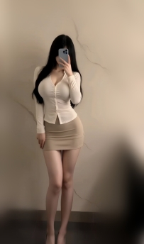 艾莉 170cm-50kg-D-26歲 職業：家教老師 這麼有料的家教，想翹課都難呀 電臀小蠻腰火