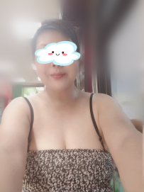 #滷肉店老闆娘 老公出差囖！自己可以出來爽了   平時在家老公很累 都沒有給她  今天老