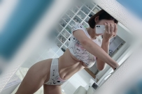 果果：172-E+.25歲.52kg 果果 陽光有活力的運動型妹子一枚 S型性感的火辣身材 有馬甲