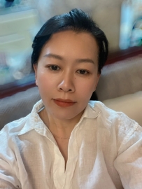 二十歲的衝動  三十歲的固執  四十歲的可遇而不可求  那五十歲呢？ 我是李曼  50歲 一