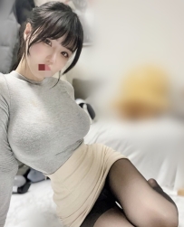 幸運 160cm 45 E奶 24歲     可可愛愛的女生 屁股翹翹的