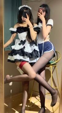 強強合併 打造最強雙飛女 左邊 小芝 165.46.C.21歲 右邊 西嵐 166.46.C.22歲