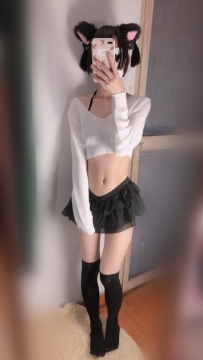#小隻馬嫩妹   小晚 153cm / A+杯 / 39kg / 19歲  迷你可愛 輕盈如燕 A+杯小巧玲瓏