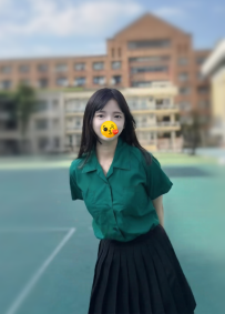 #甜美北一學生 奈奈 158cm｜45kg｜C奶｜18歲 推薦理由：還在念書的可愛學生妹，青春氣