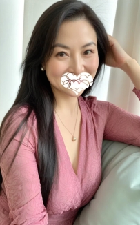 閔柔  165cm.50kg.E奶.35歲   性感人妻 保養很棒的白皙肌膚胸前超飽滿