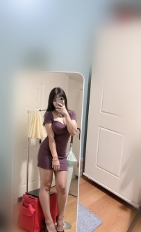 王芳 163cm / 54kg / C罩 /38歲 職業：連鎖咖啡廳店長 騷貨人妻，肉感十足(不是胖）聽