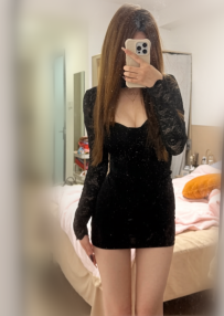 #短裙誘惑   林宣  165- C+奶- 46kg- 23歲  介紹：臉蛋不錯身材誘人,身經百戰の放浪小