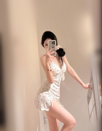 金莎 169 .47. D.24歲 #時尚麻豆 性感風騷紅牌  五官立體精緻 冷豔帶點撫媚  性感帶點